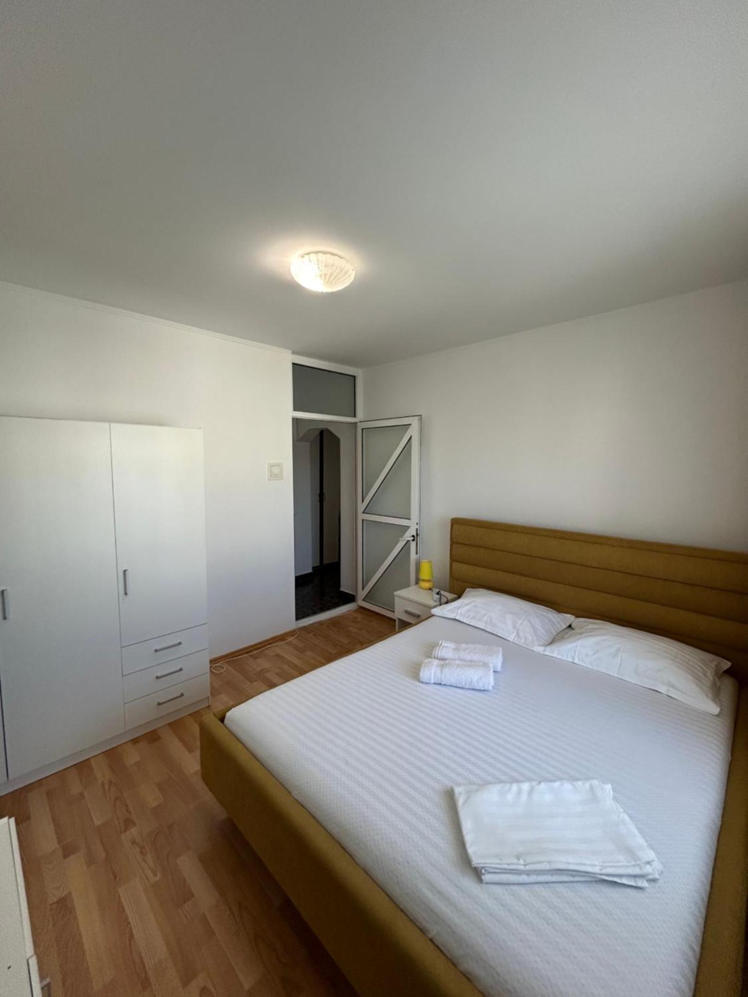 Sj Apartment Tulcea Exterior foto